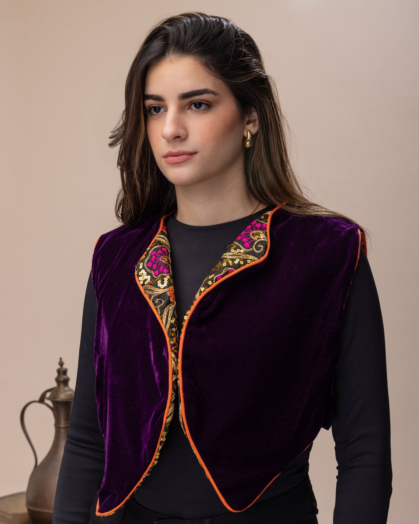 Nile Vest - Black x Purple