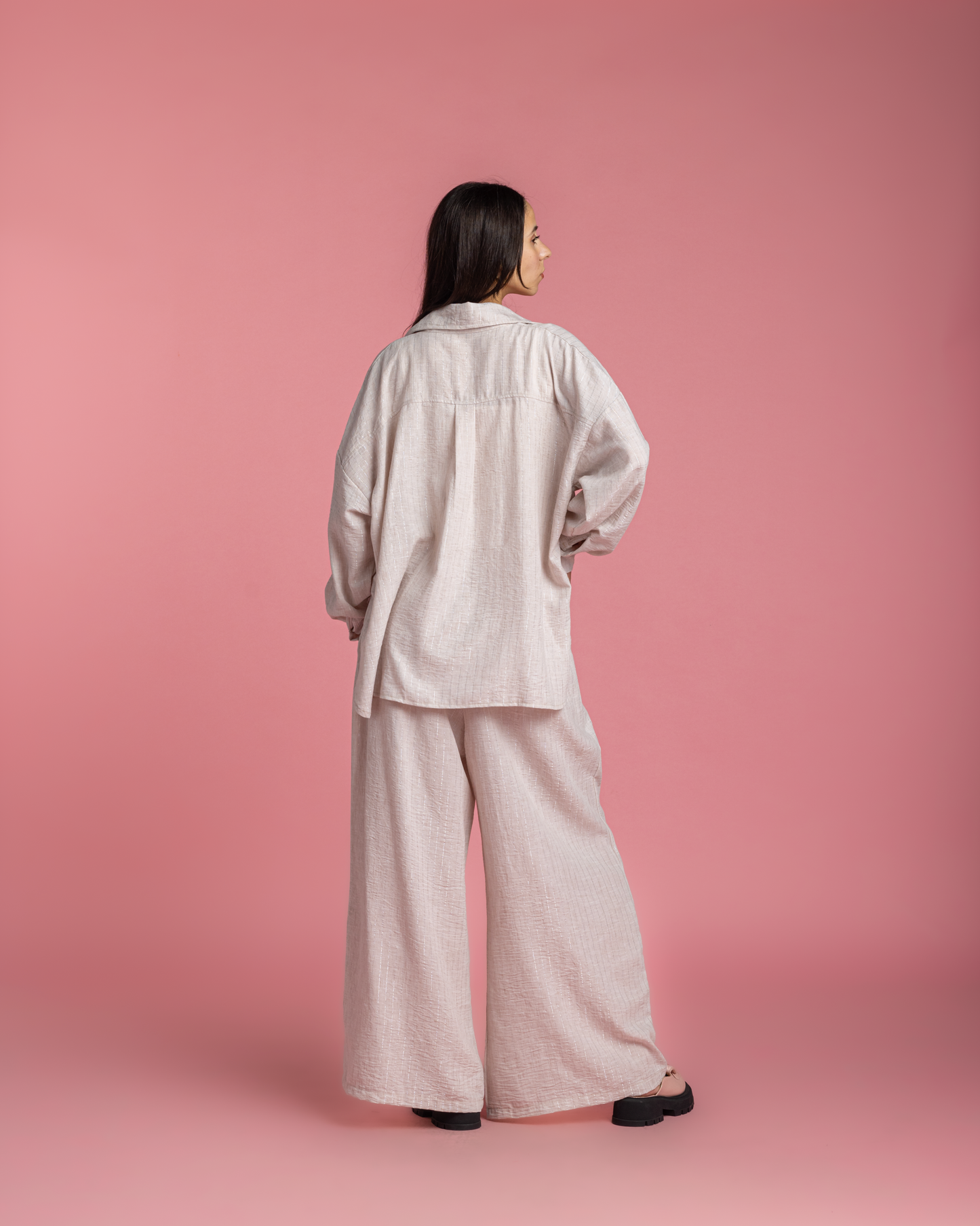 Linen Set with Silver Metallic Lines - Beige