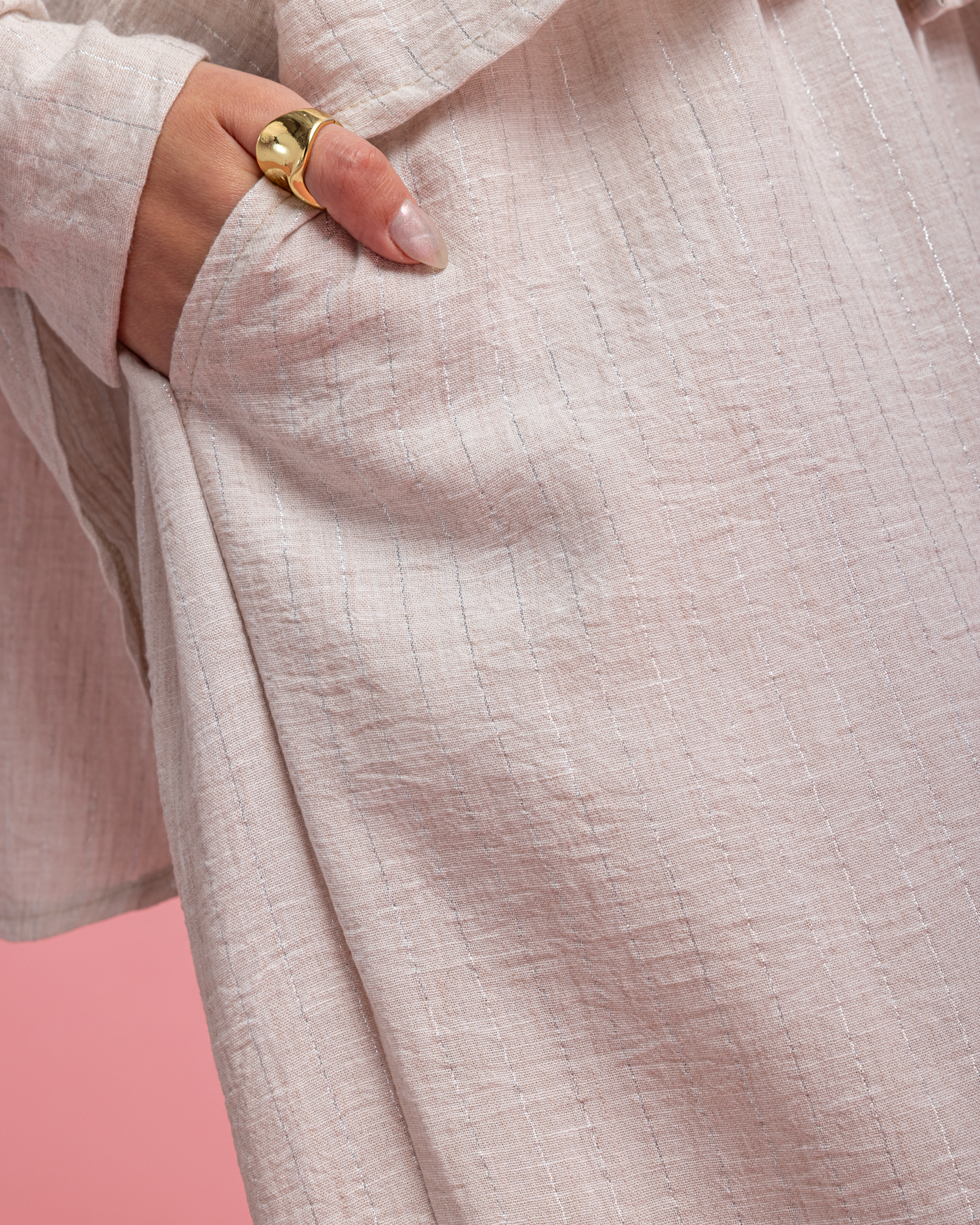 Linen Set with Silver Metallic Lines - Beige