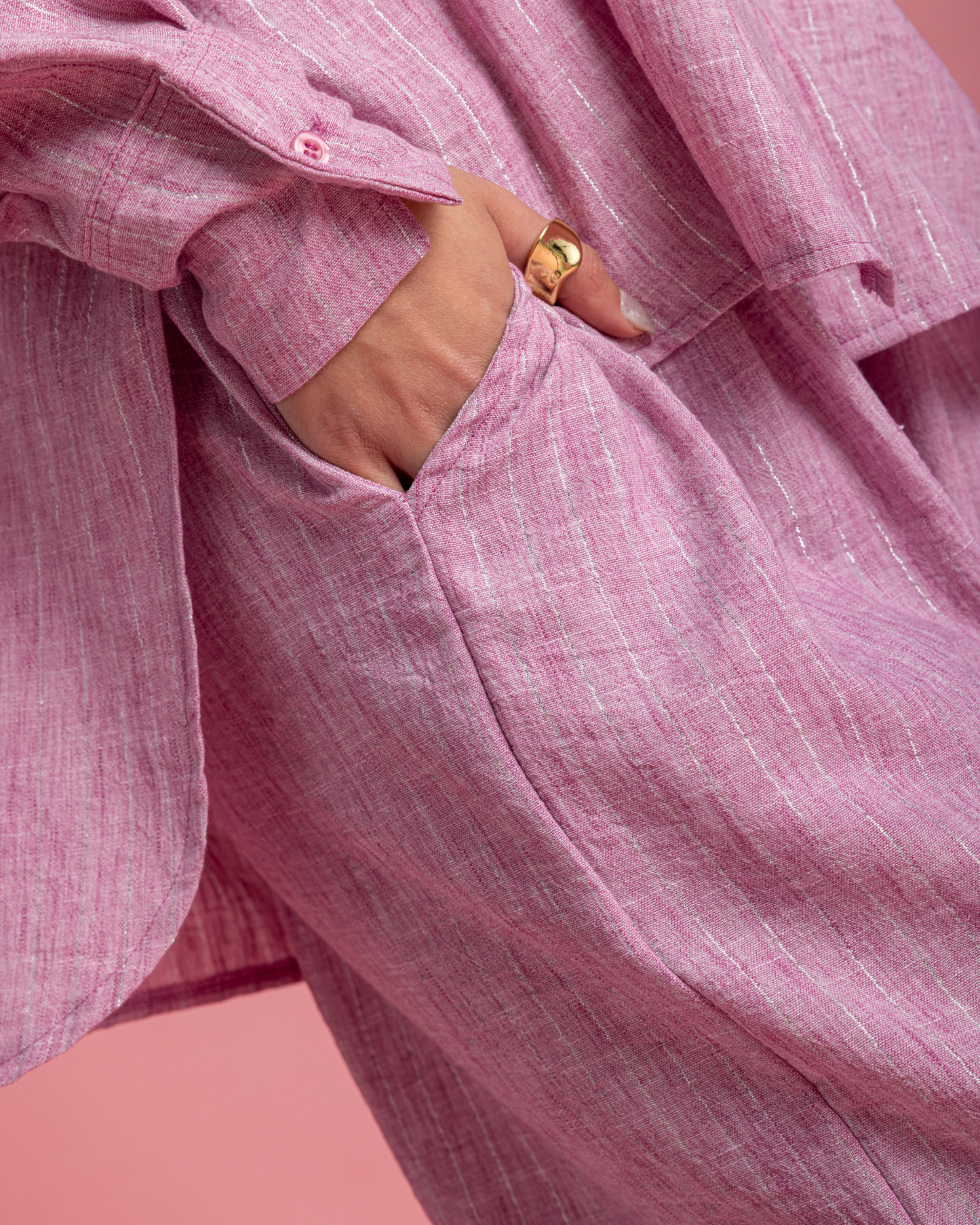 Linen Set with Silver Metallic Lines - Pink