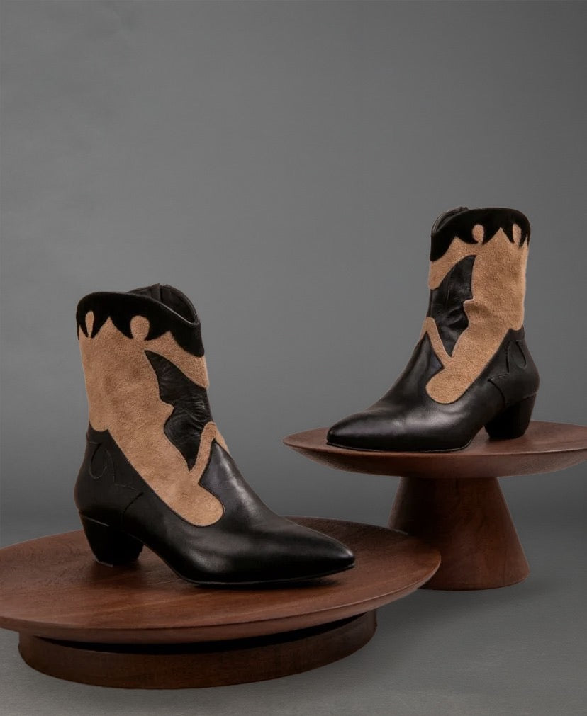Mariposa Cowgirl Boots - Order one size up