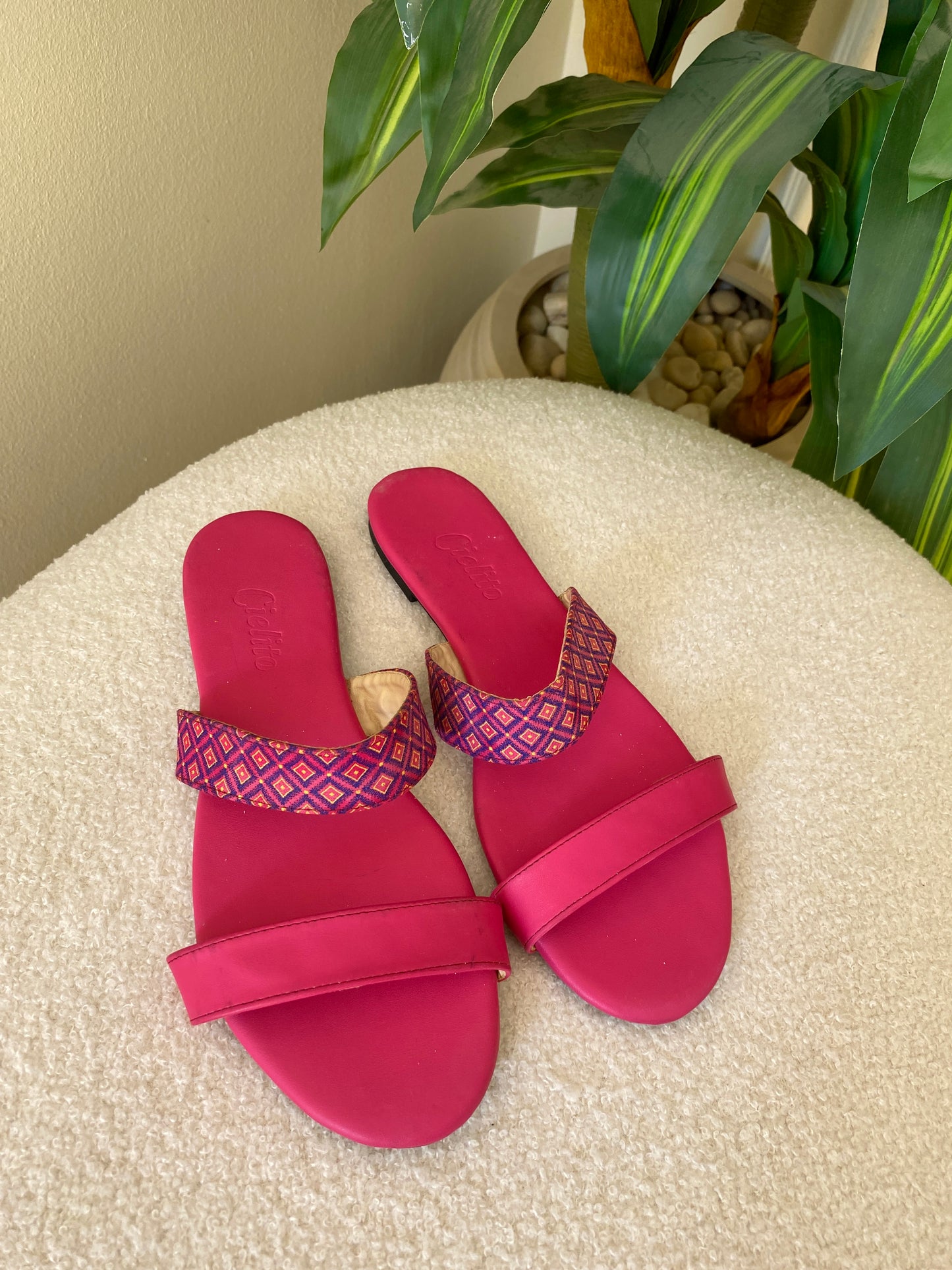 Cape Town Slipper - Fuchsia