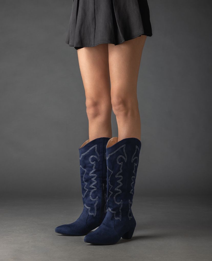 Detalles Suede Cowgirl Boots