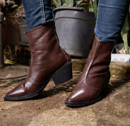 Verra Boots