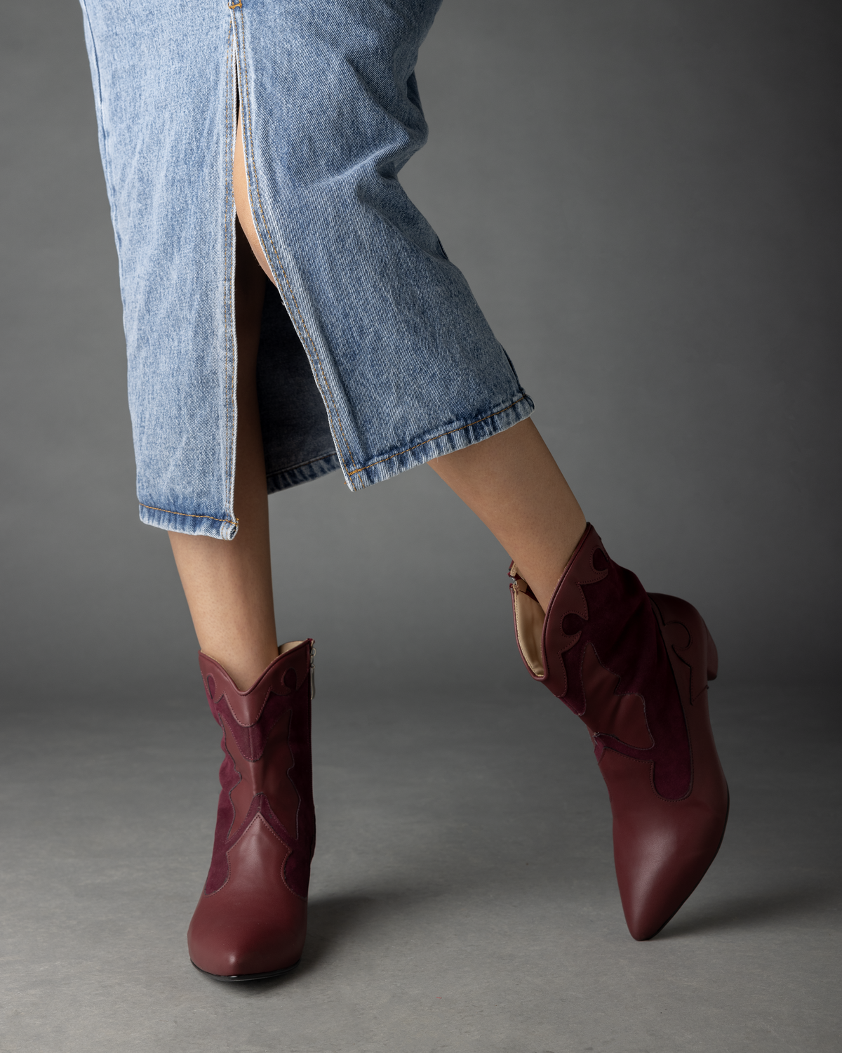 Mariposa Cowgirl Boots - Burgundy - Order one size up