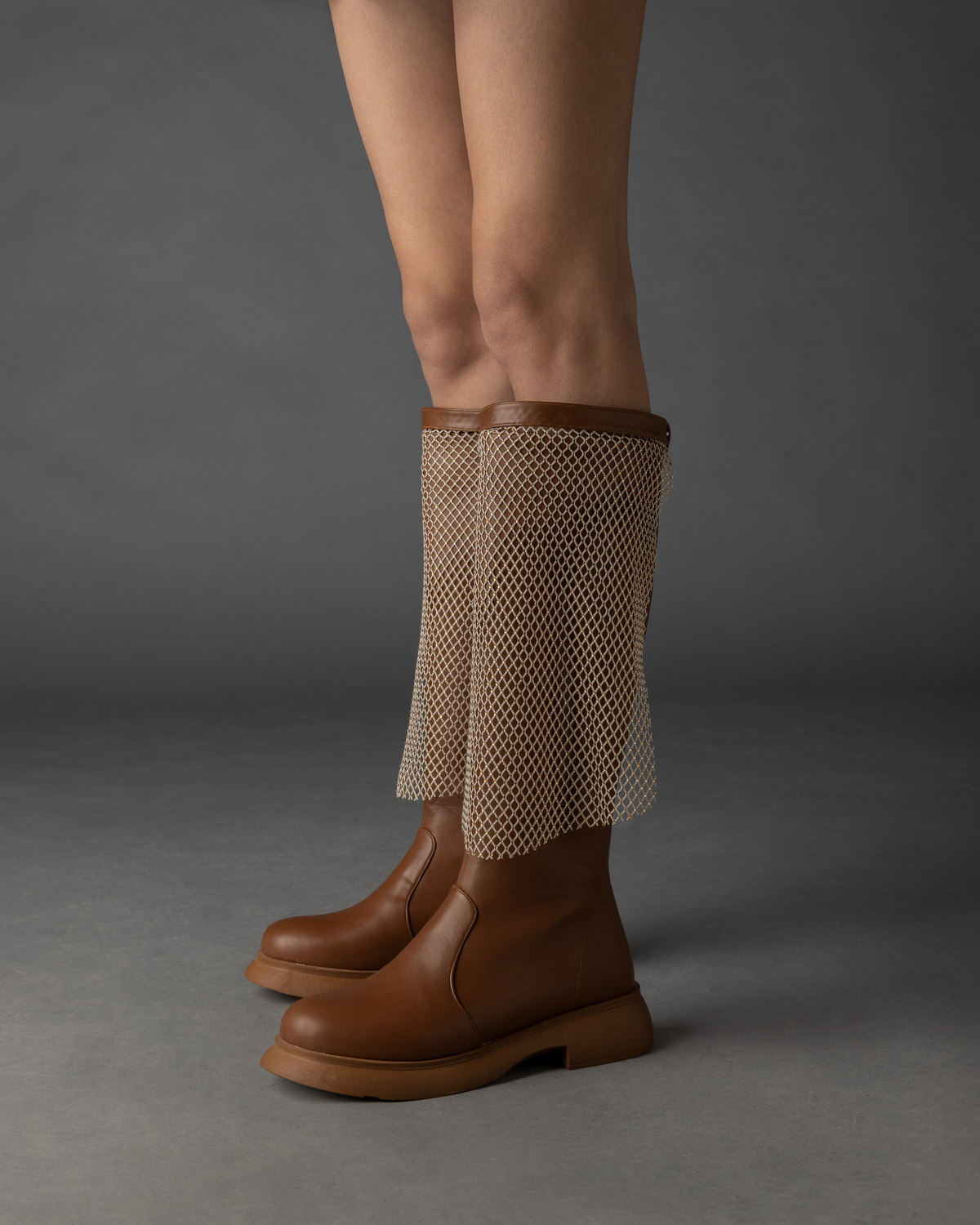 The classic boot with detachable crystal band in Camel