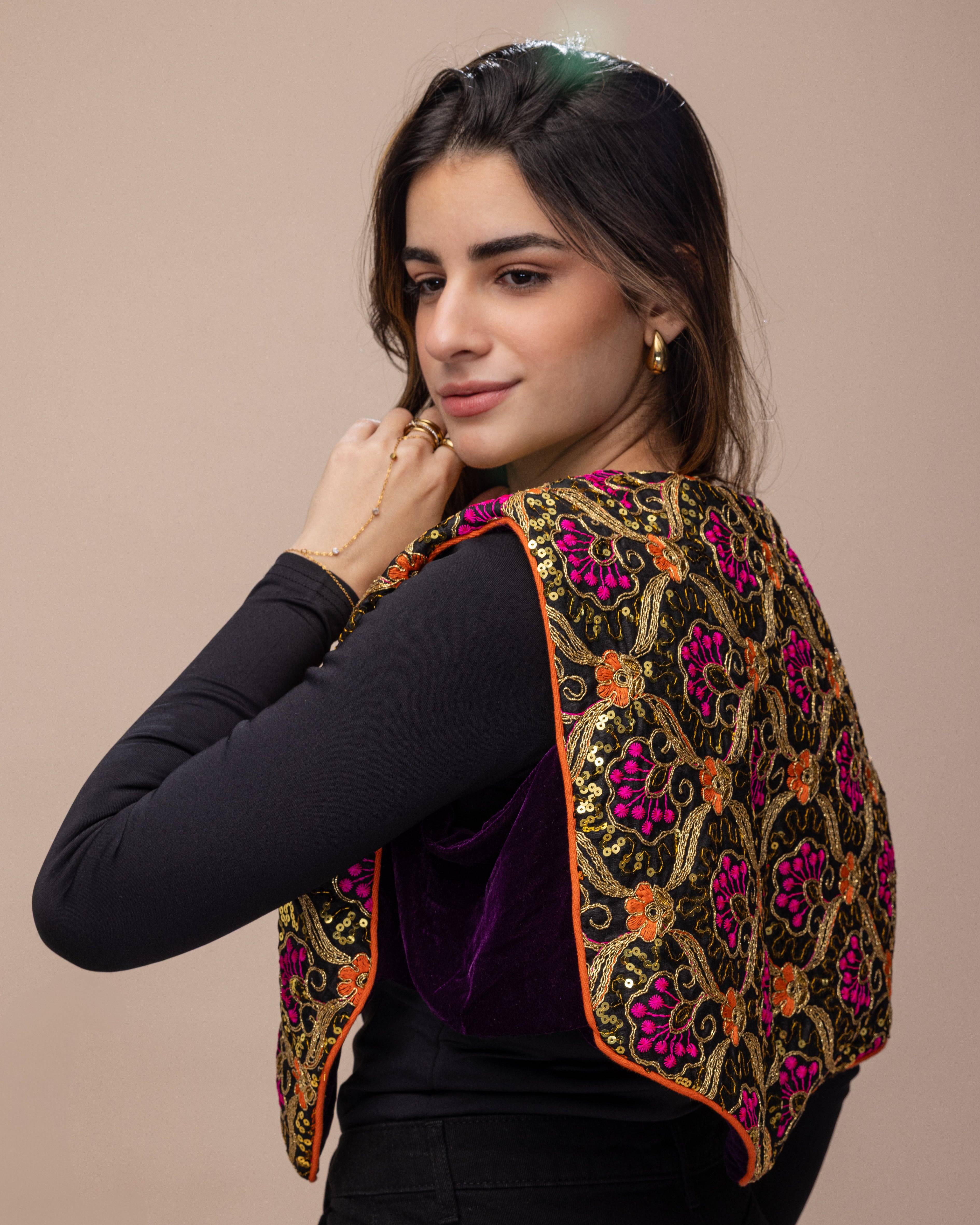 Nile Vest - Black x Purple