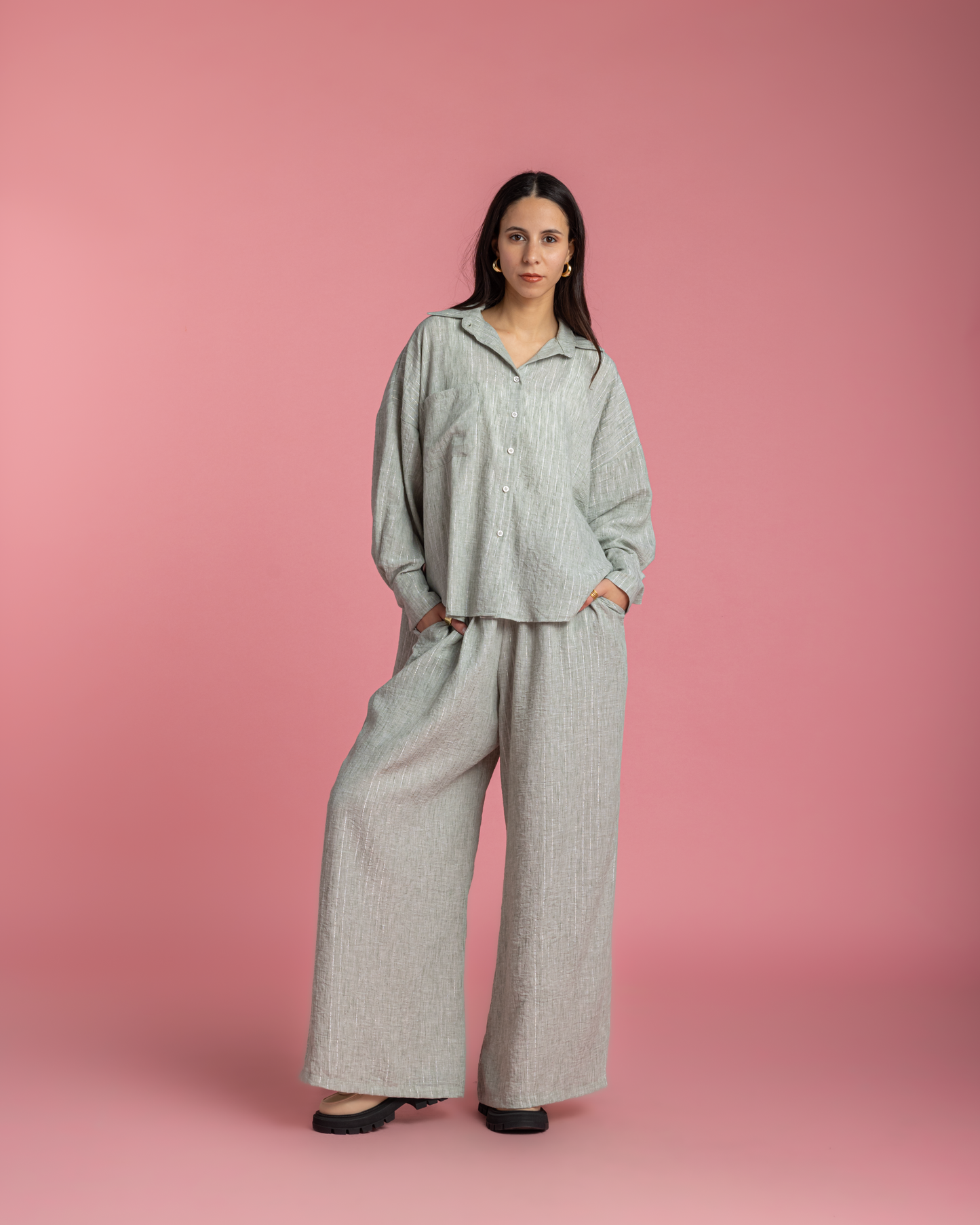 Linen Set with Silver Metallic Lines - Green