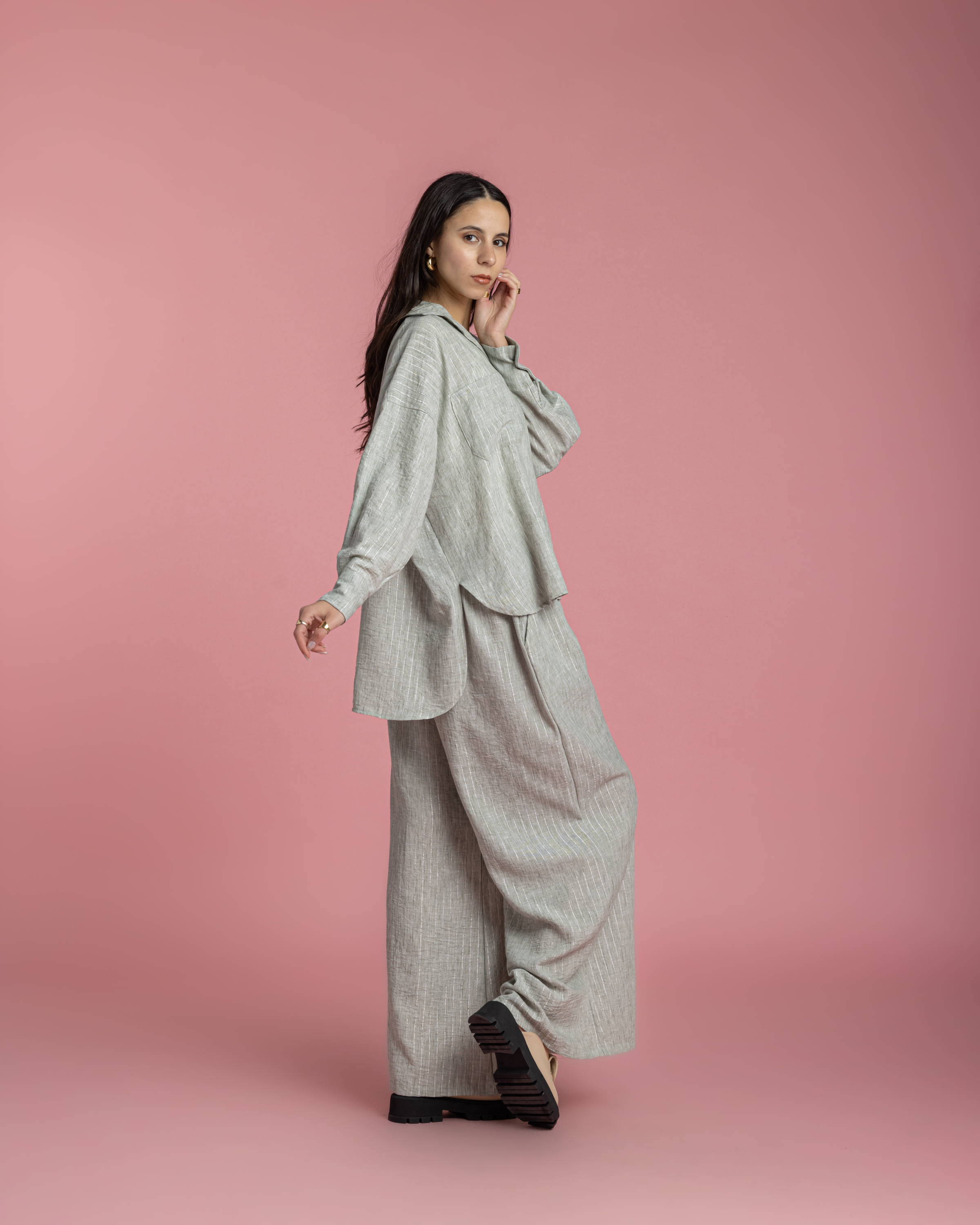 Linen Set with Silver Metallic Lines - Green