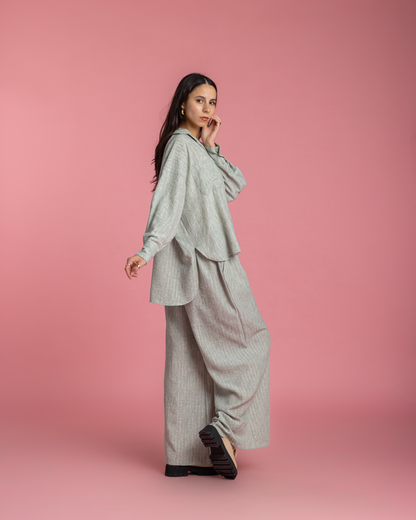 Linen Set with Silver Metallic Lines - Green