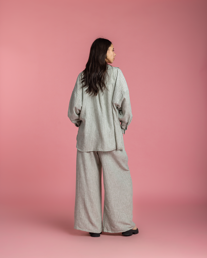Linen Set with Silver Metallic Lines - Green
