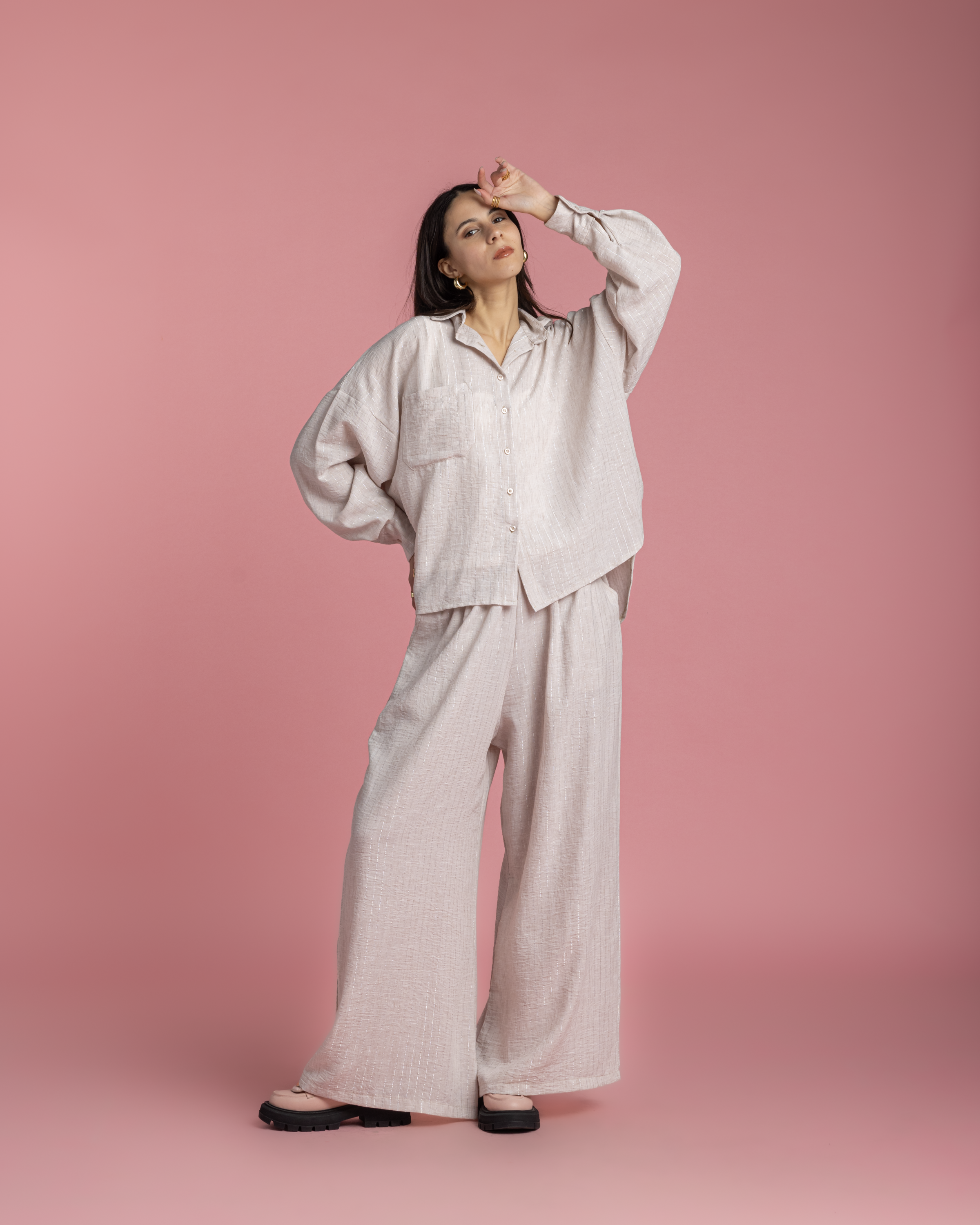 Linen Set with Silver Metallic Lines - Beige