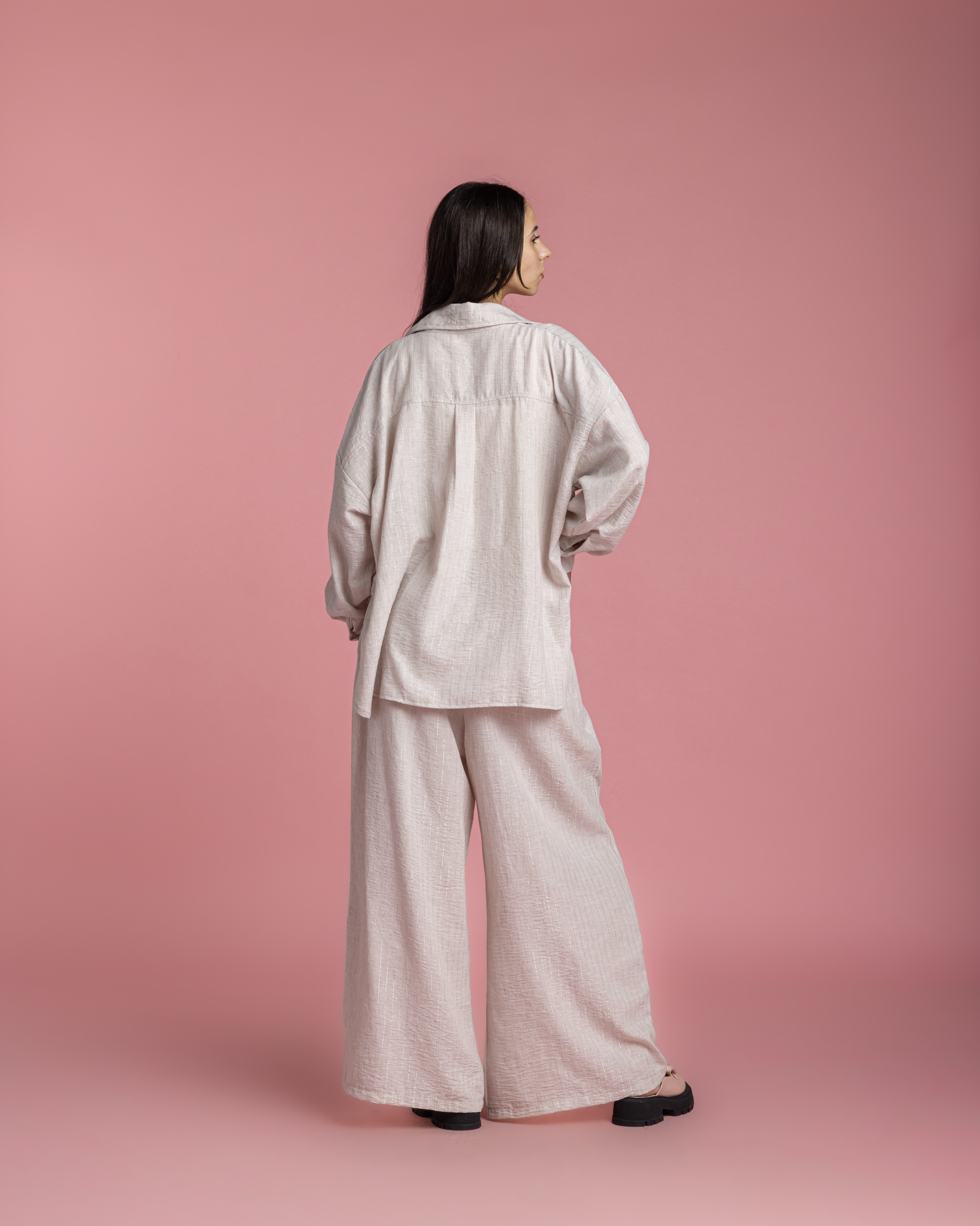 Linen Set with Silver Metallic Lines - Beige