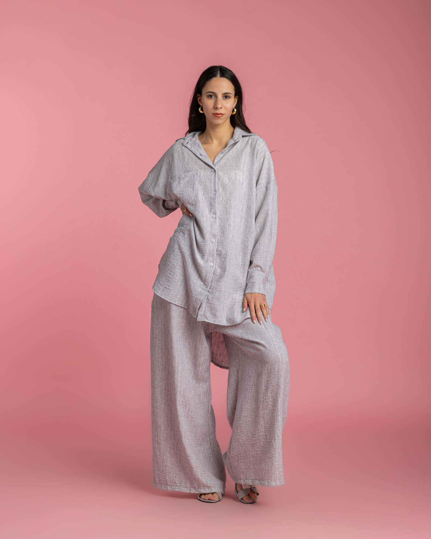 Linen Set with Silver Metallic Lines - Grey