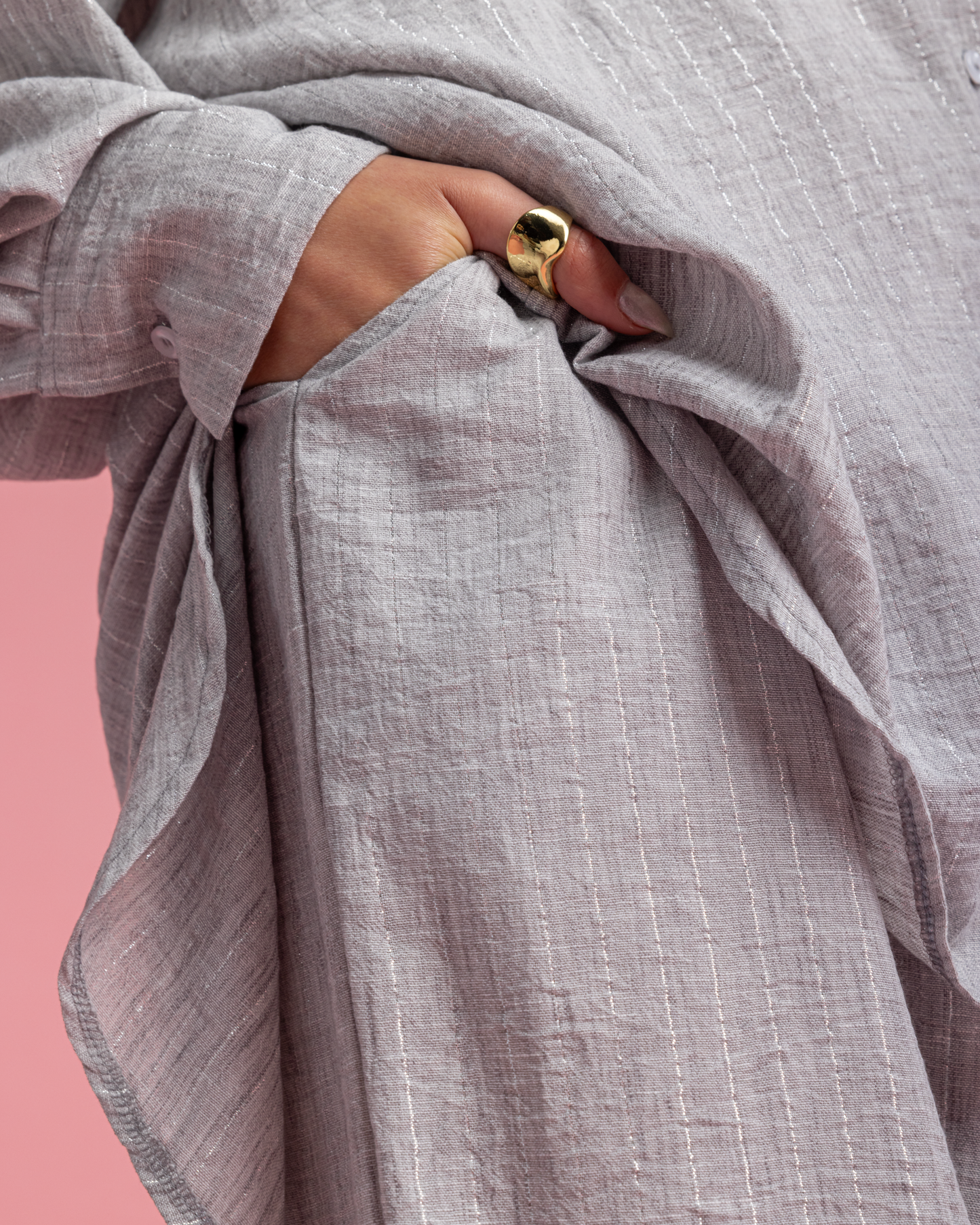 Linen Set with Silver Metallic Lines - Grey