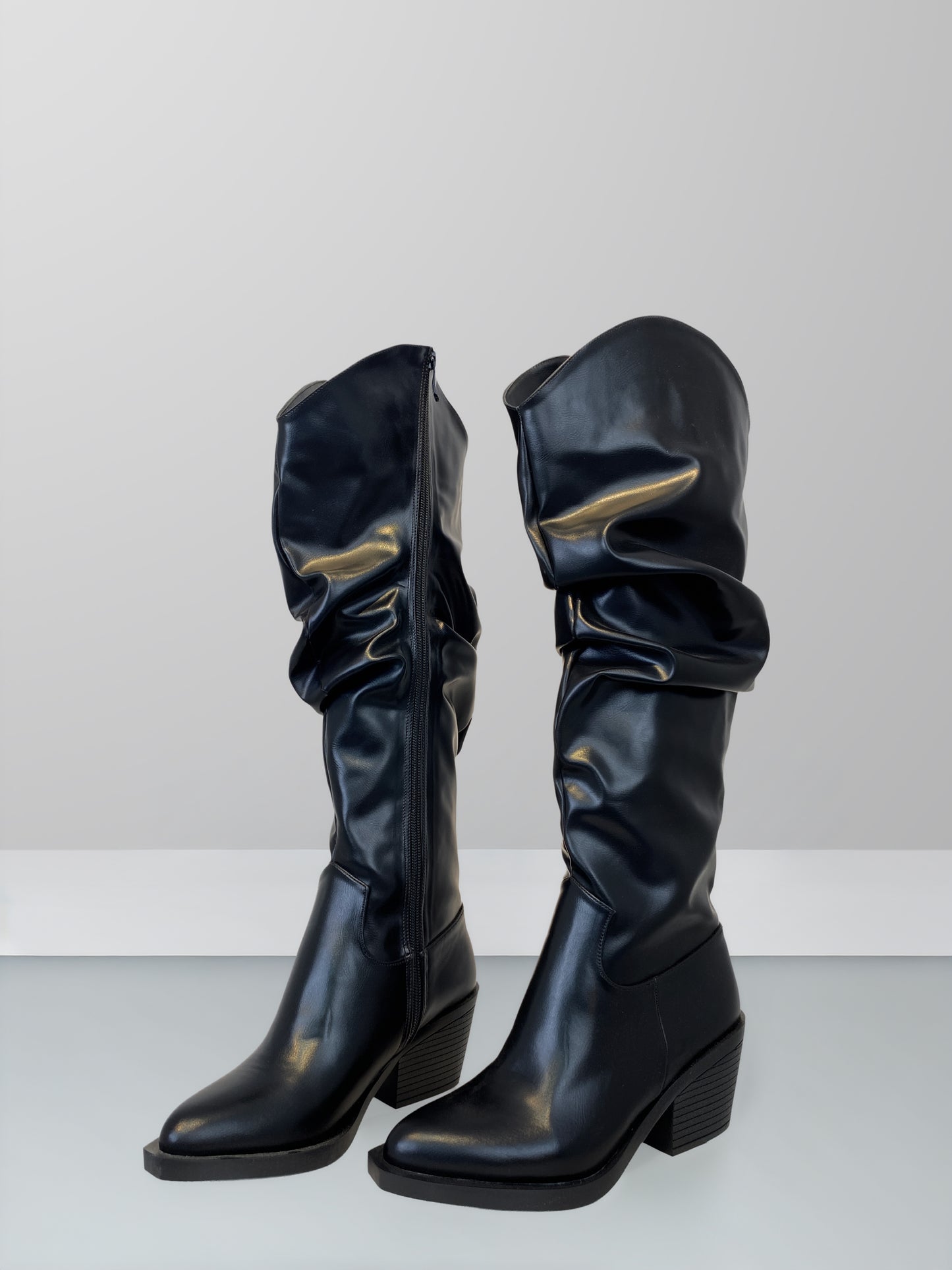 Folds Leather Boots
