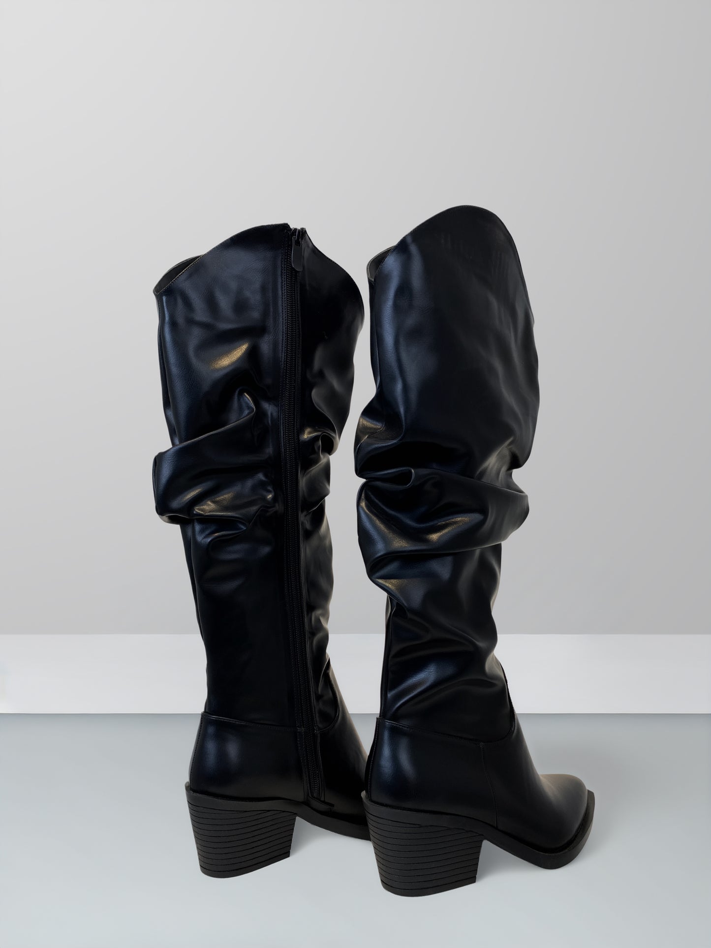 Folds Leather Boots
