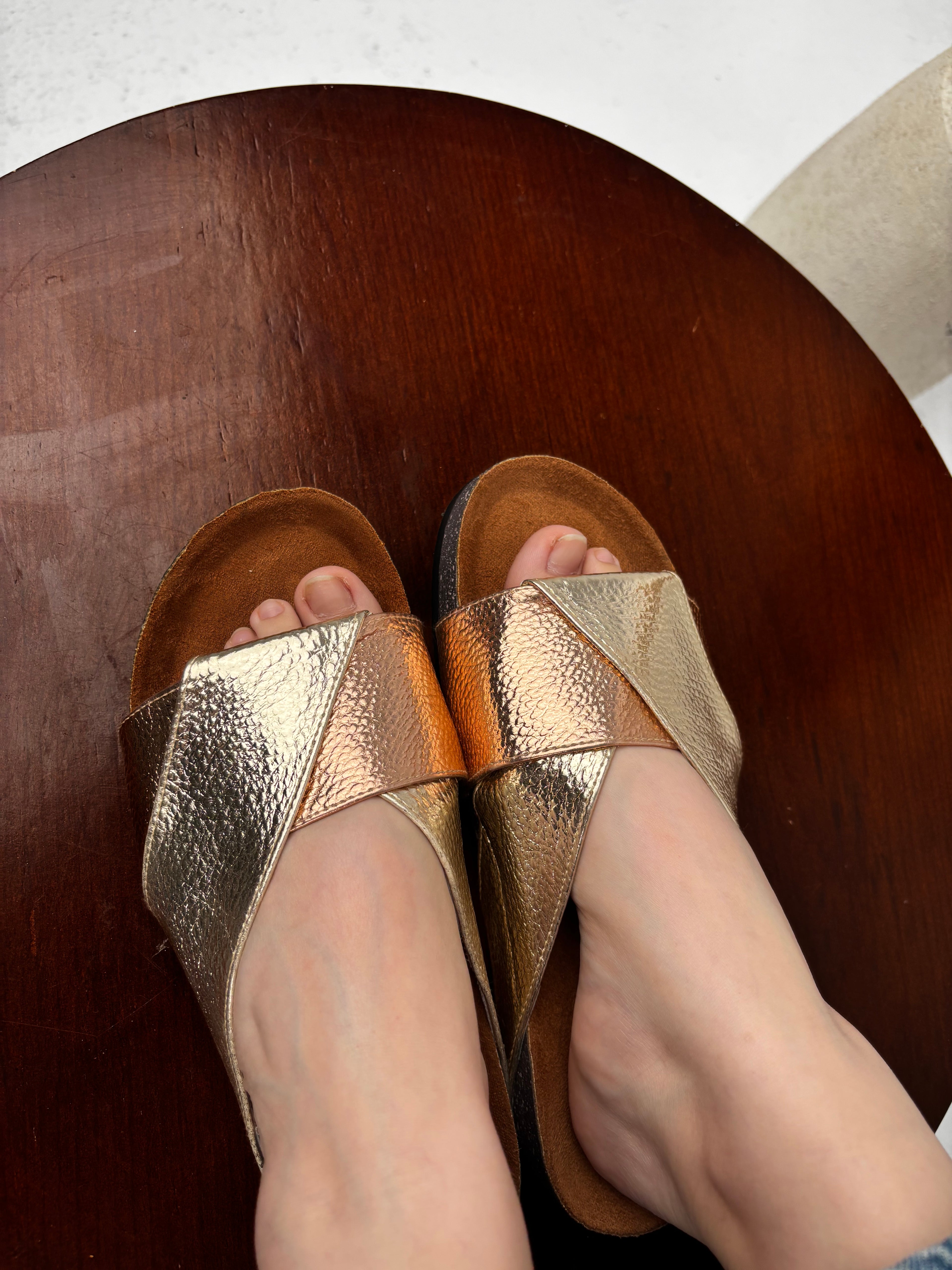 V Slippers-gold x rose gold