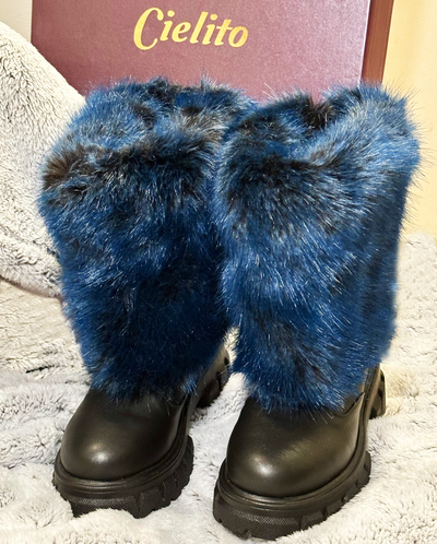 Blue Fur X Leather Boots - Christmas Edition