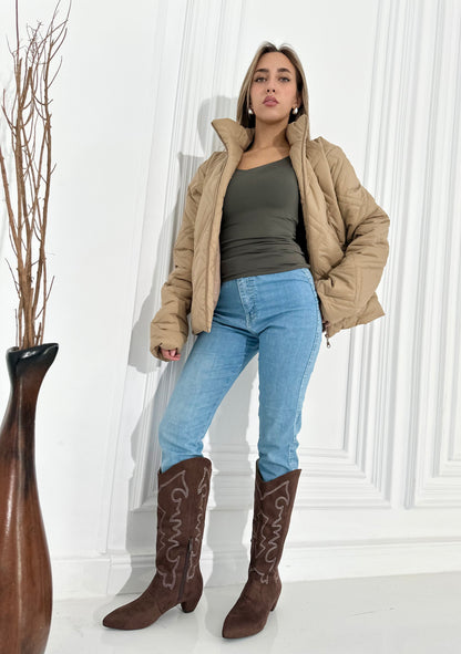 Detalles Suede Cowgirl Boots