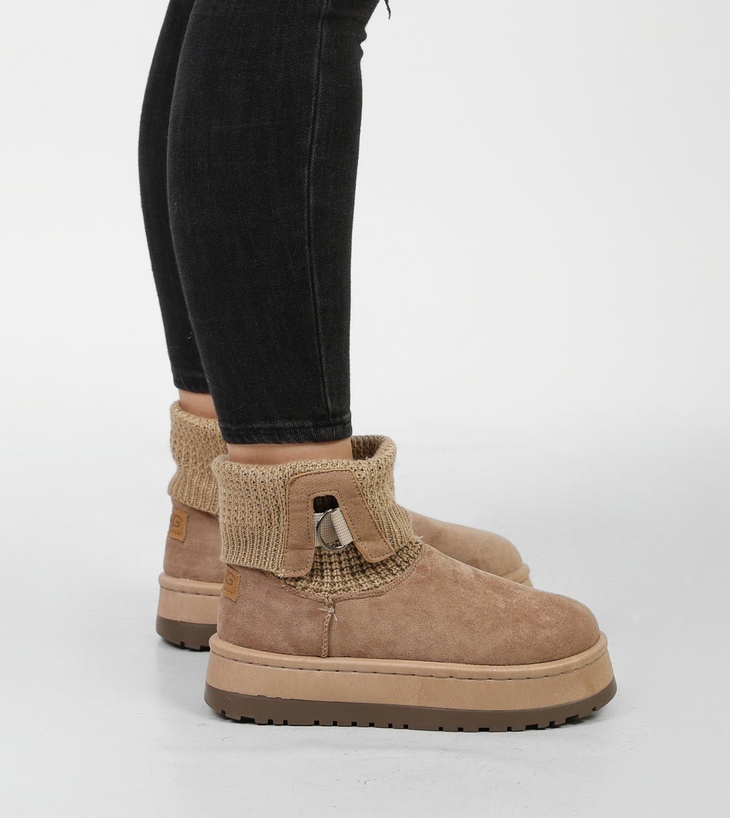 Knit uggs