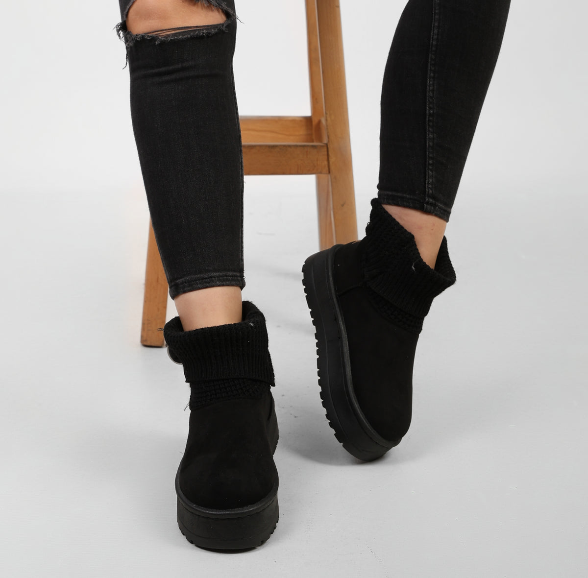 Knit uggs