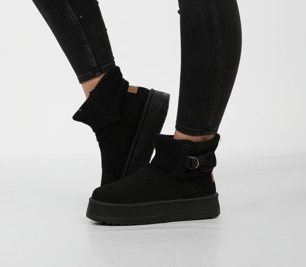 Knit uggs