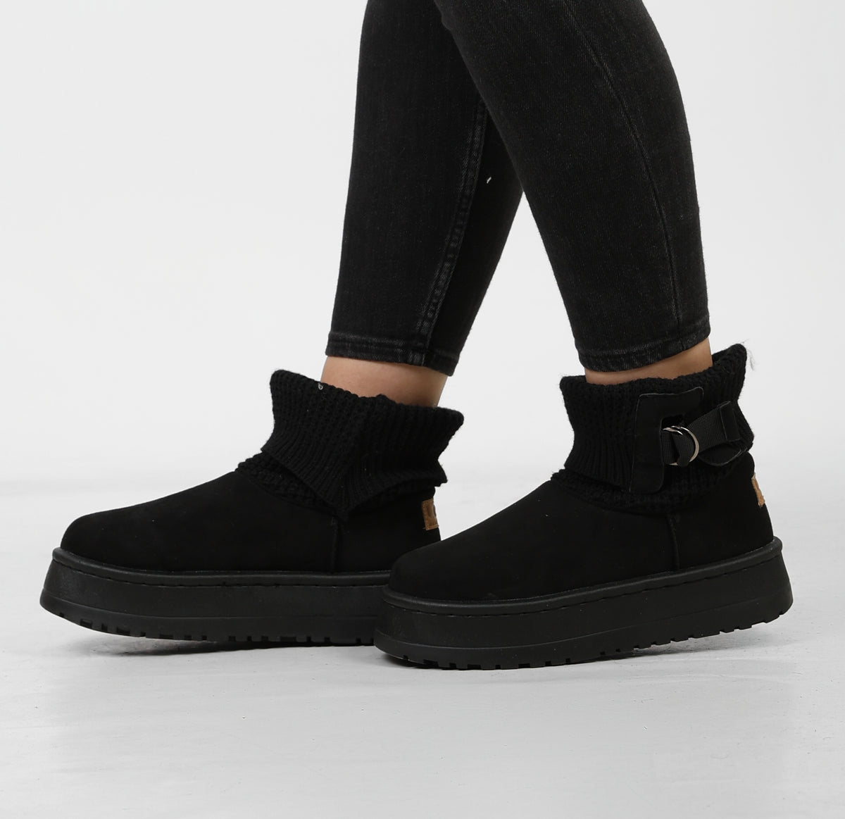Knit uggs