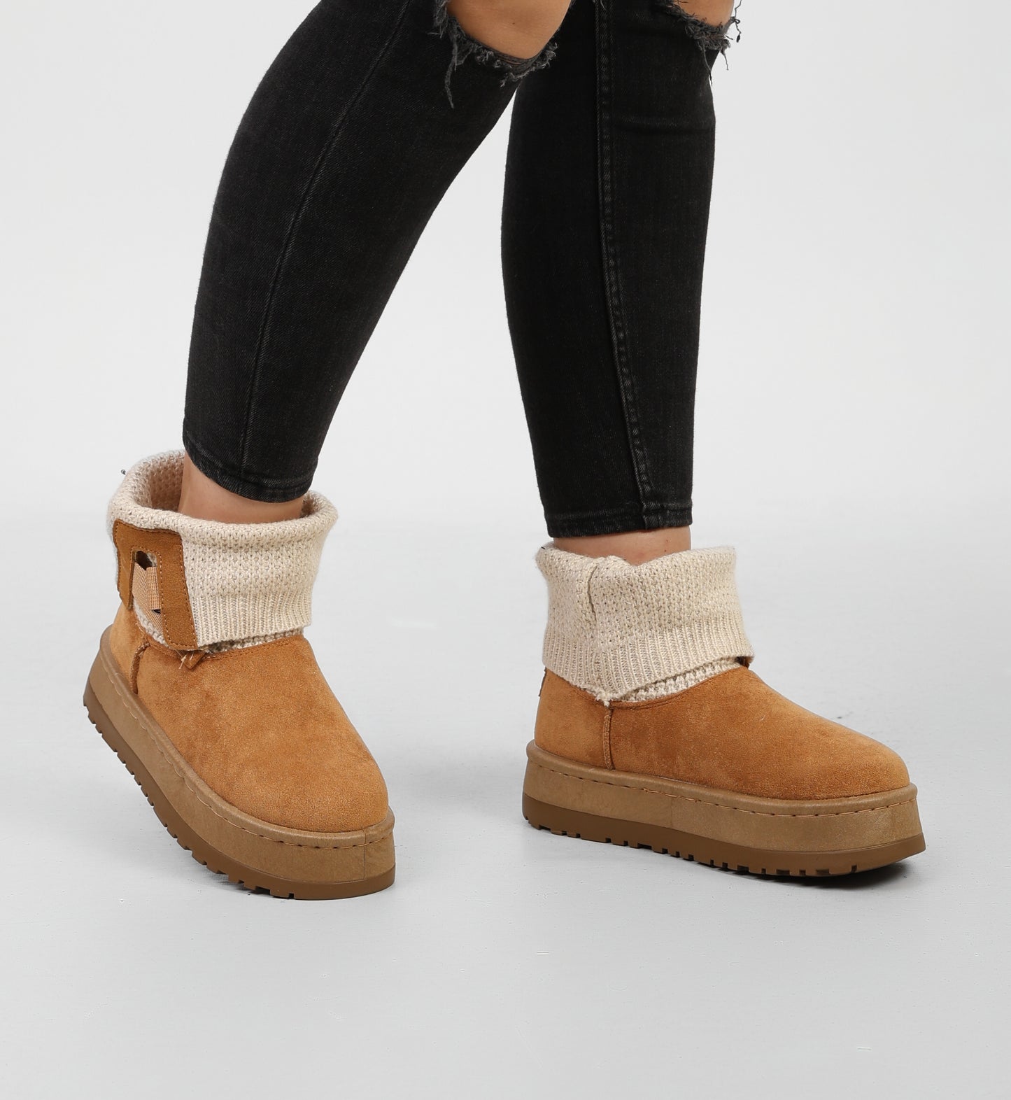Knit uggs