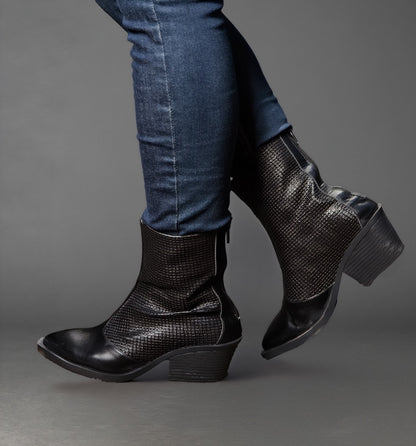 Verra Boots