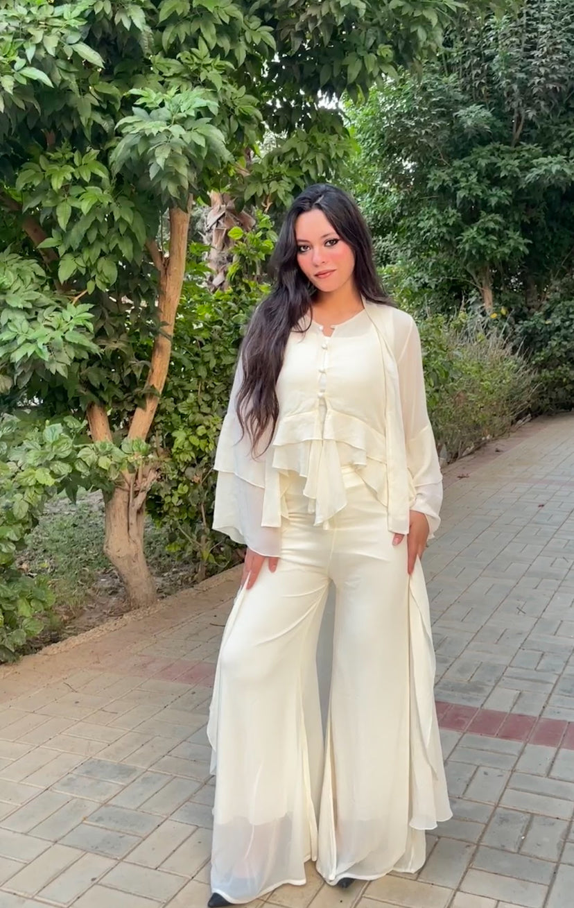 Ruffles set-off white