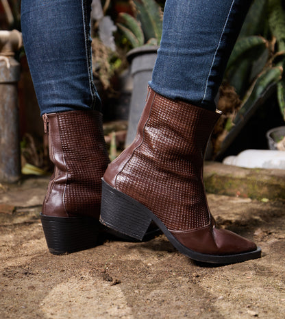 Verra Boots