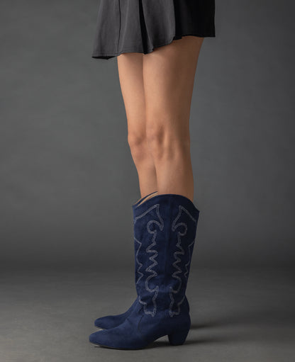 Detalles Suede Cowgirl Boots