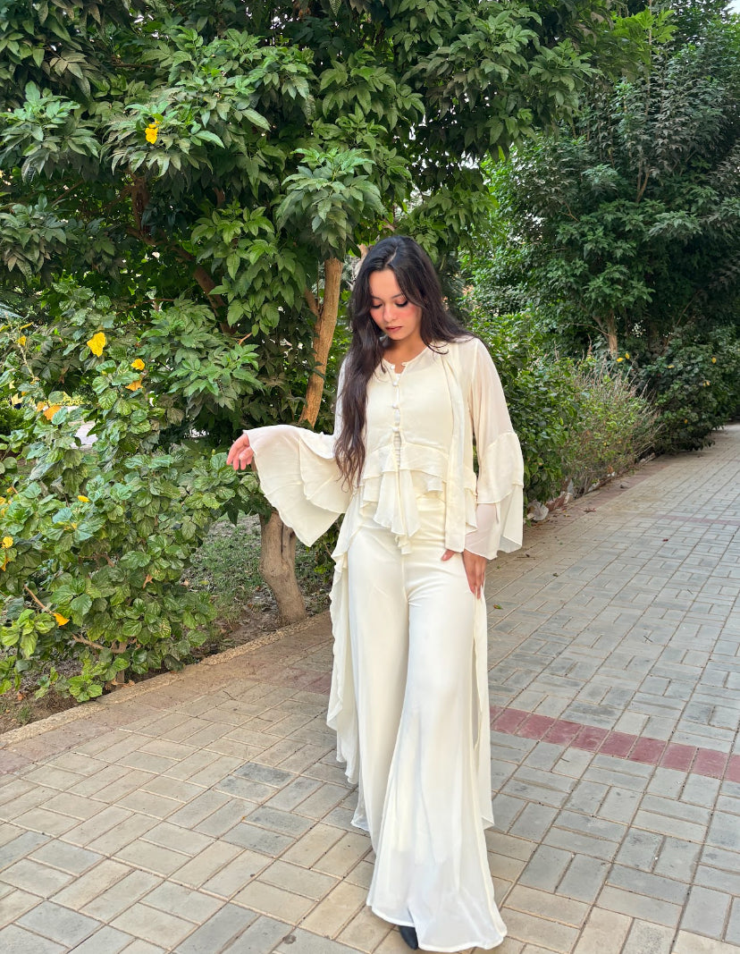 Ruffles set-off white