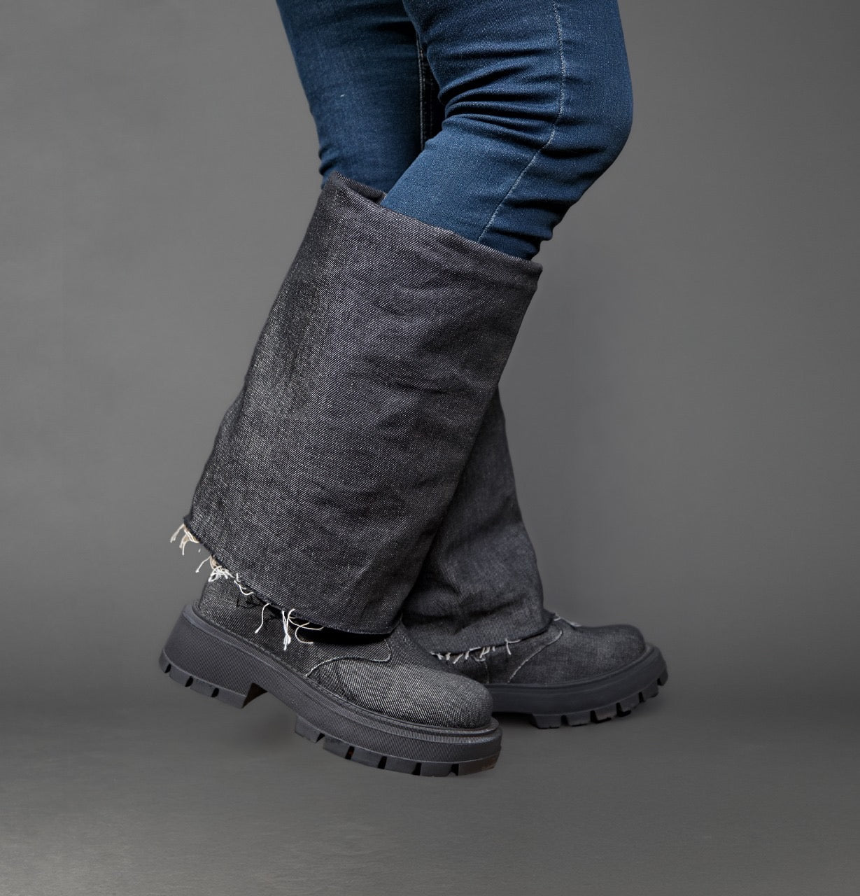 Loom Boots