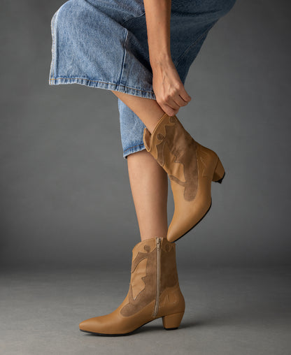 Mariposa Cowgirl Boots -  Order one size up