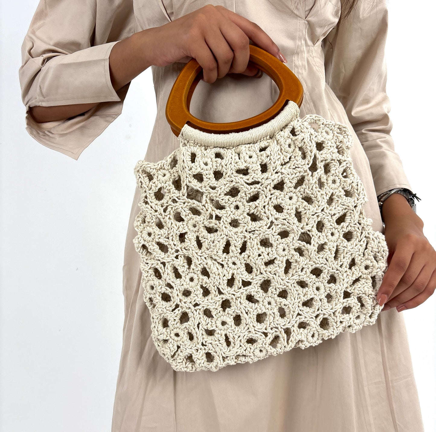 Handmade Flowers Basket Bag- beige