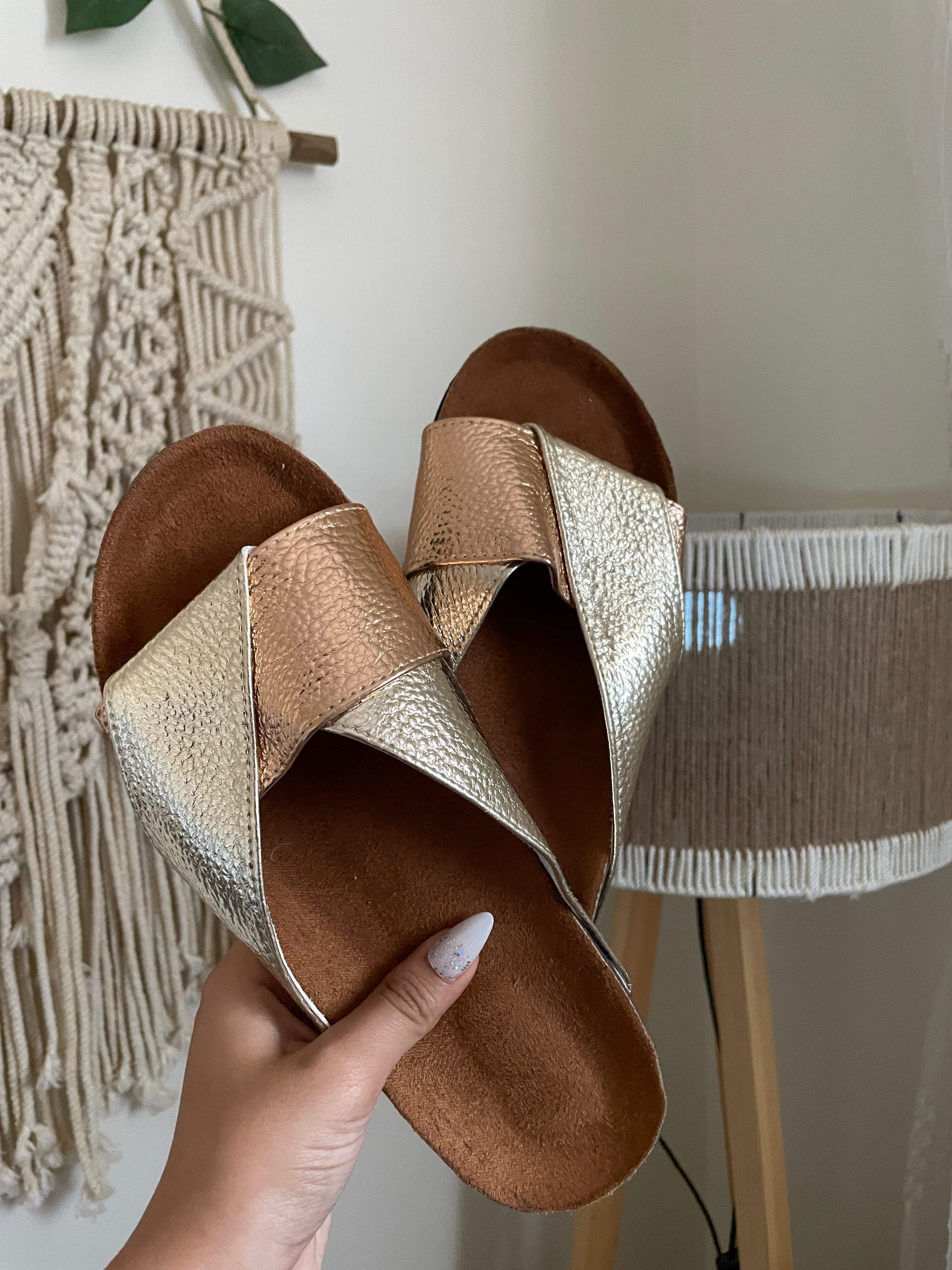 V Slippers-gold x rose gold