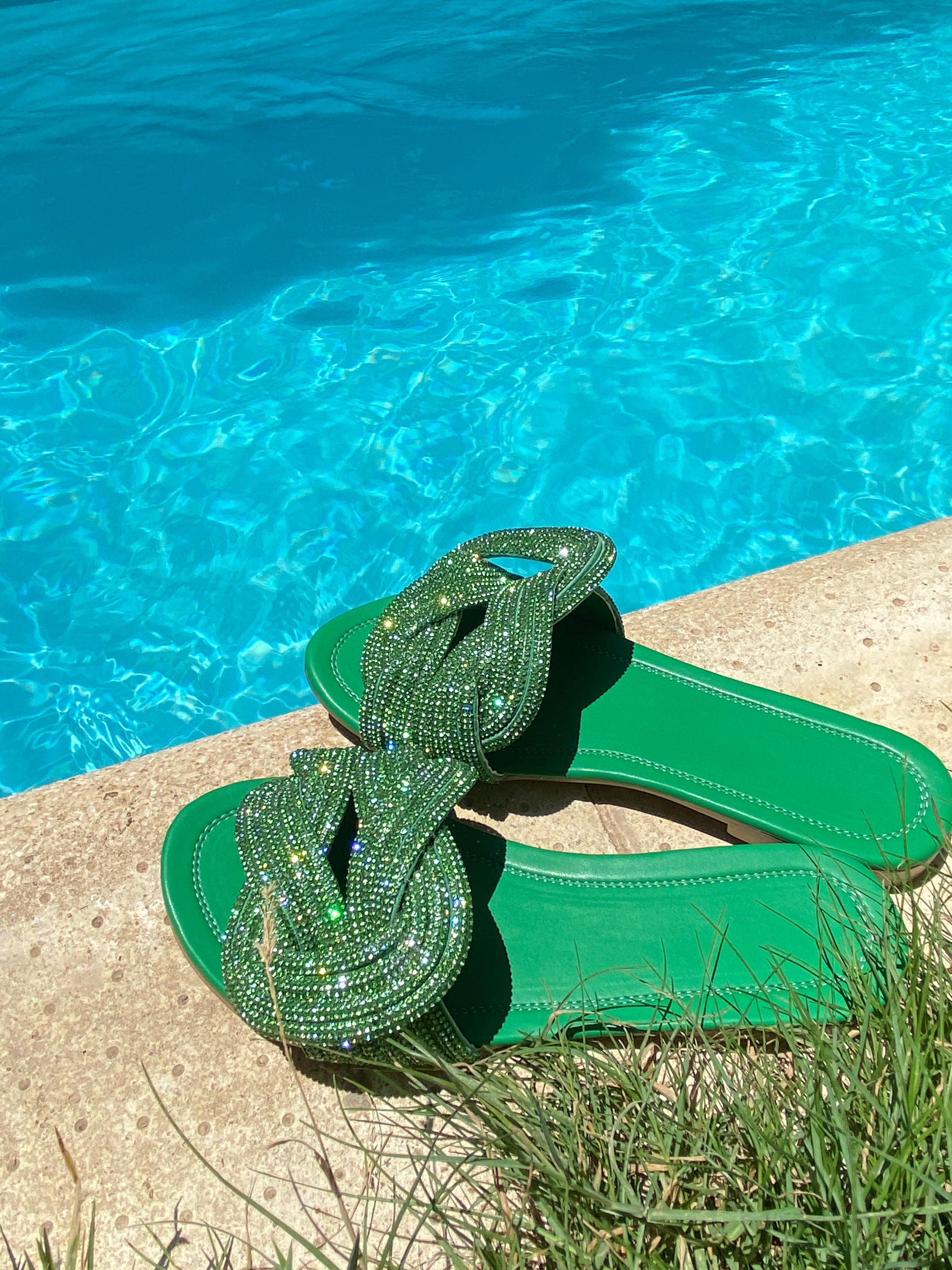 Knots & Diamonds Slippers - Green