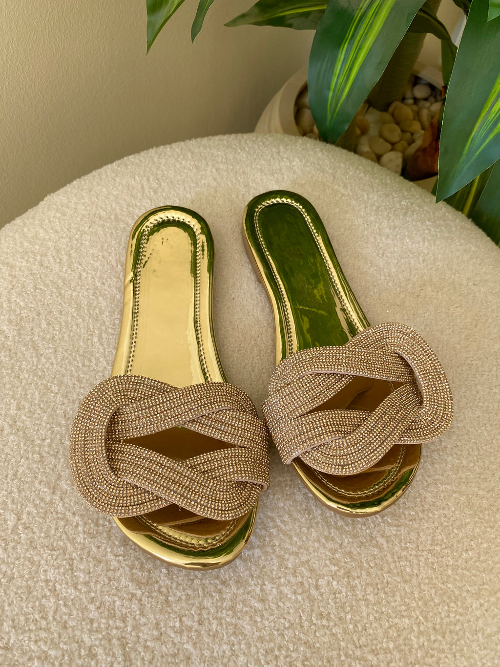 Knots & Diamonds Slippers - Gold