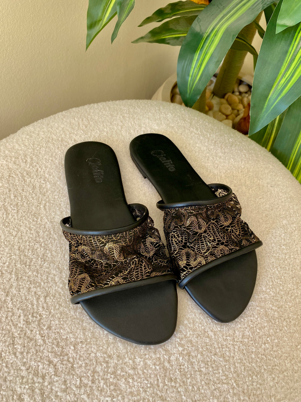 Alora Dentelle Slippers - Black