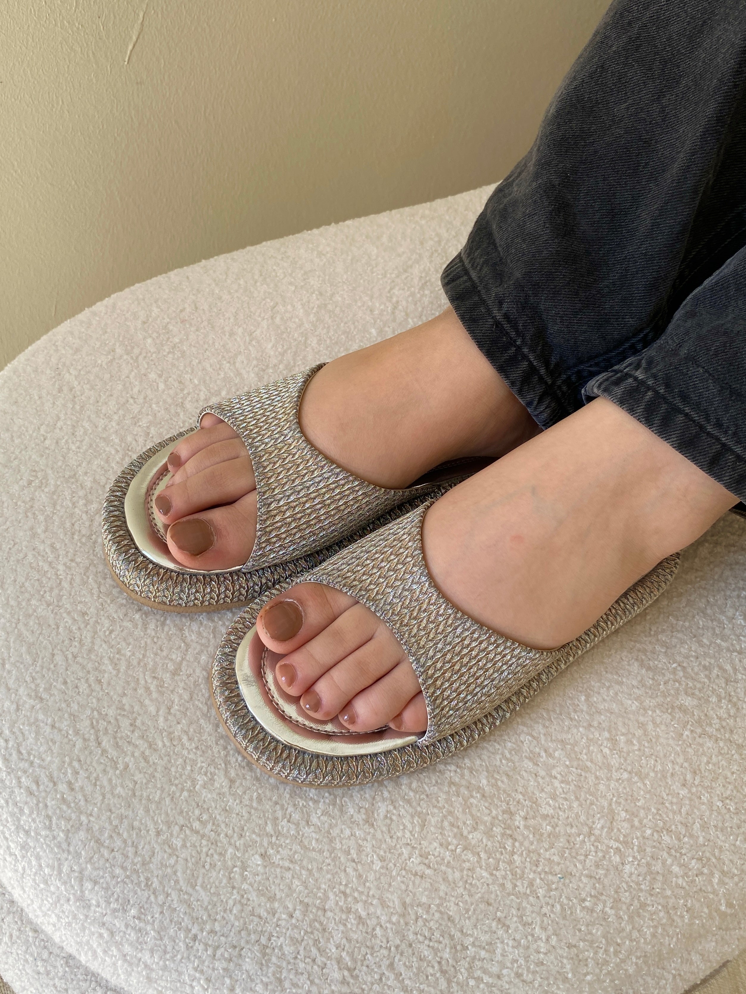 Sparkle Plaits Slipper - Gold