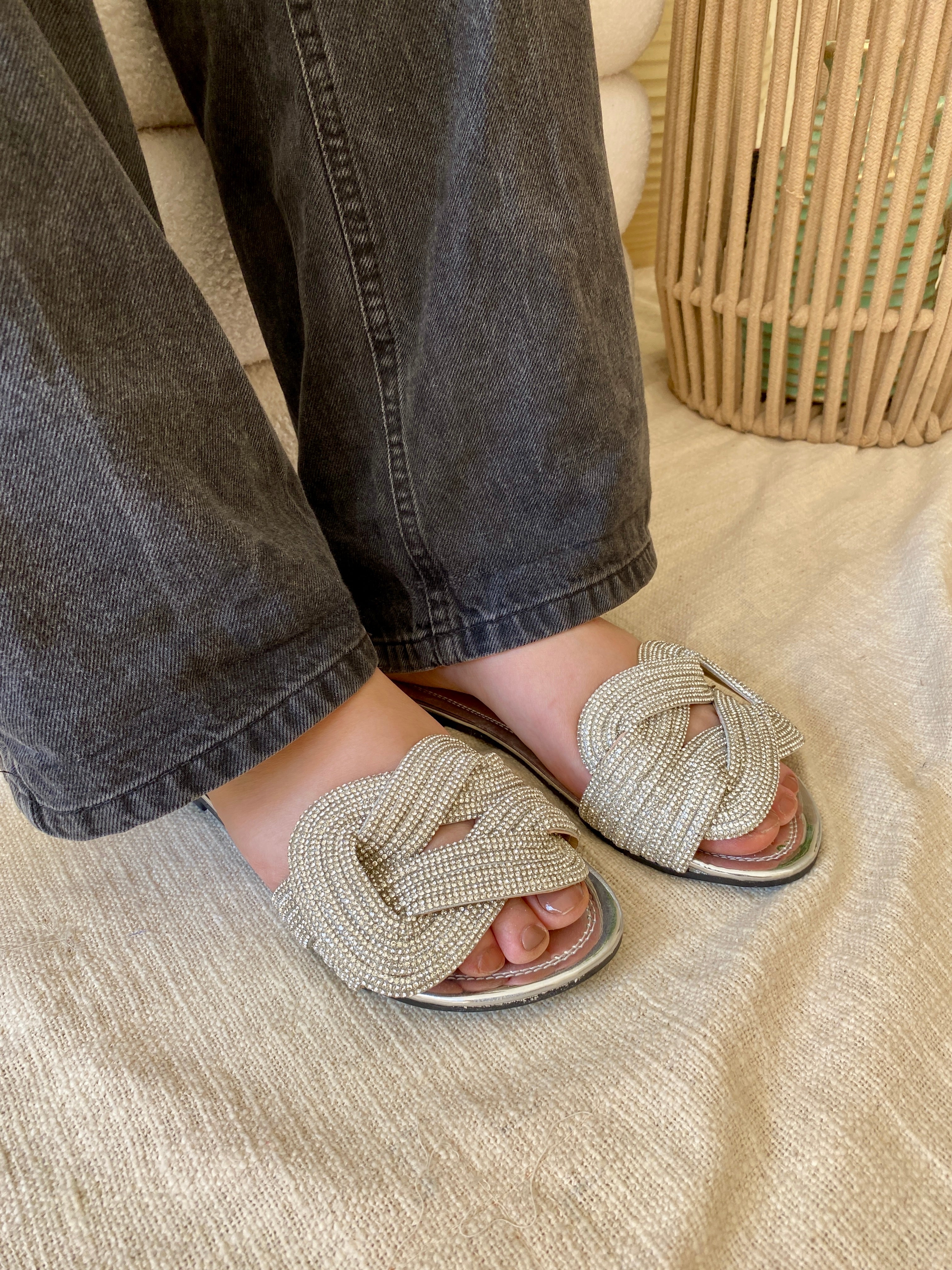 Knots & Diamonds Slippers - Silver
