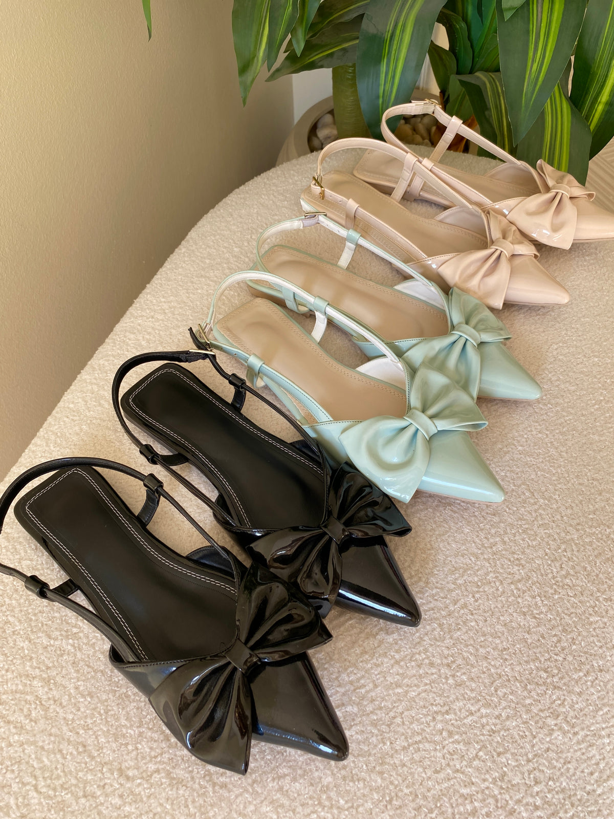 Vernis Bow Mules - Mint