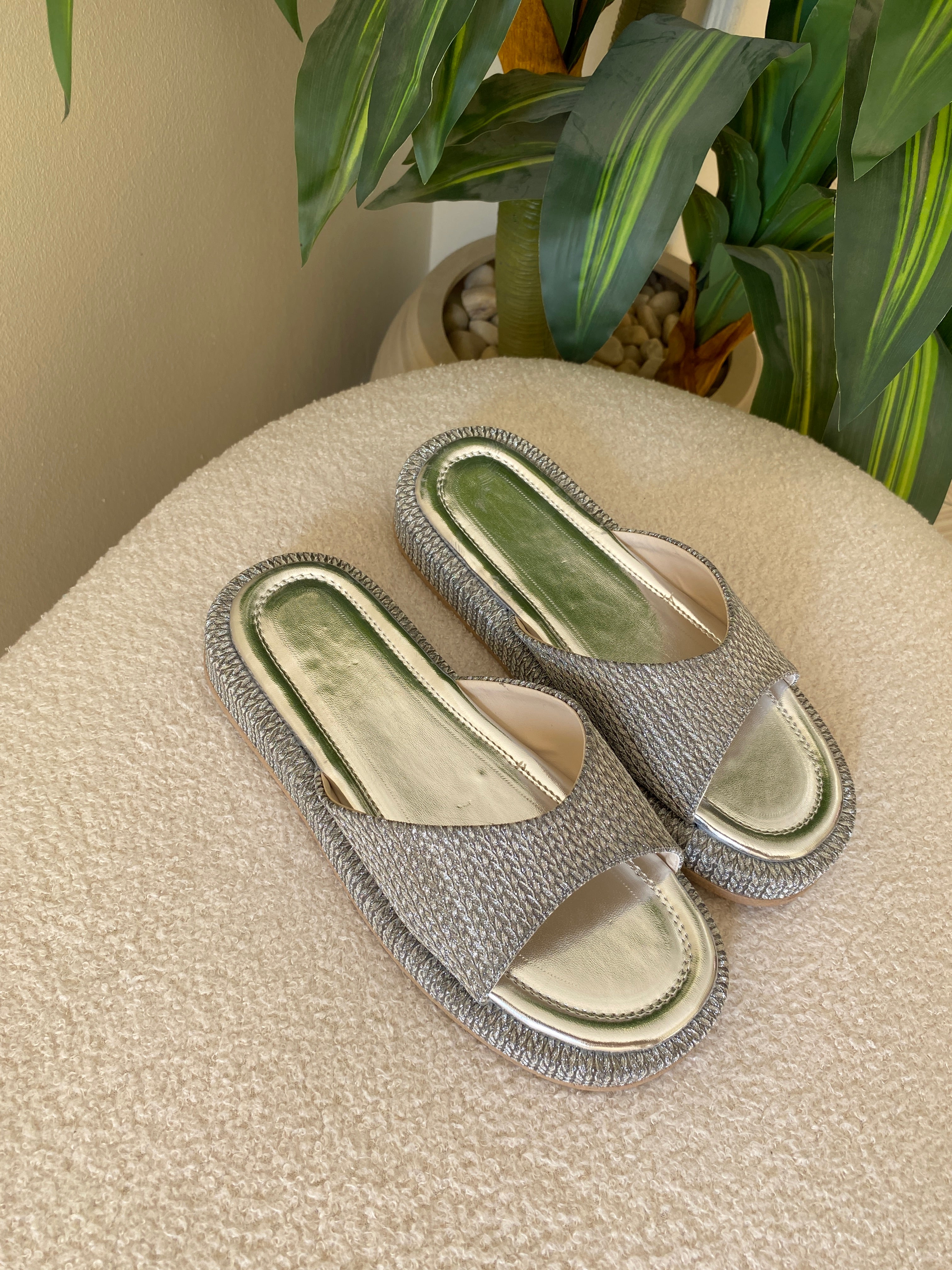 Sparkle Plaits Slipper - Silver