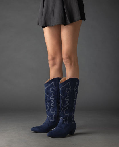 Detalles Suede Cowgirl Boots