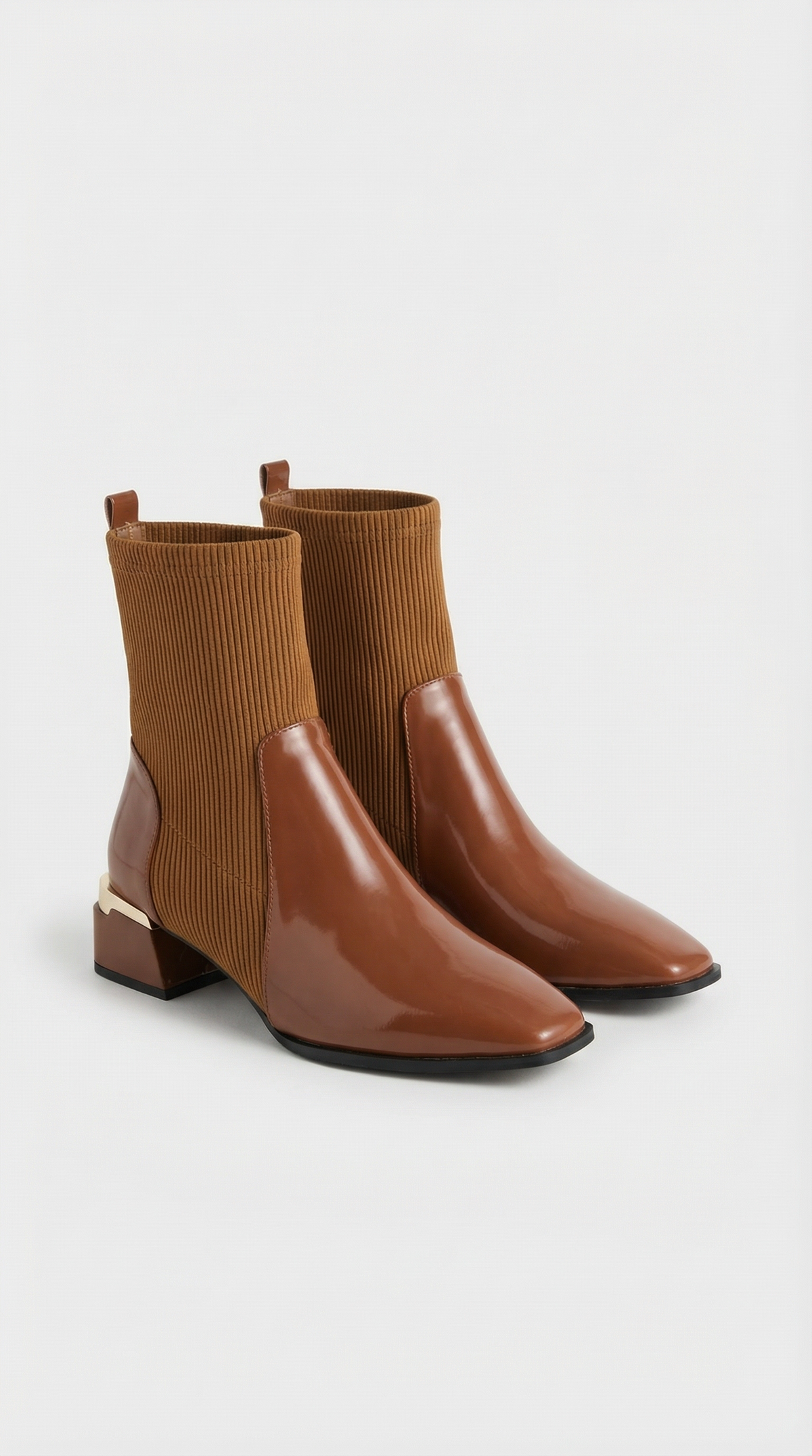 Vernis x Tricot Boots