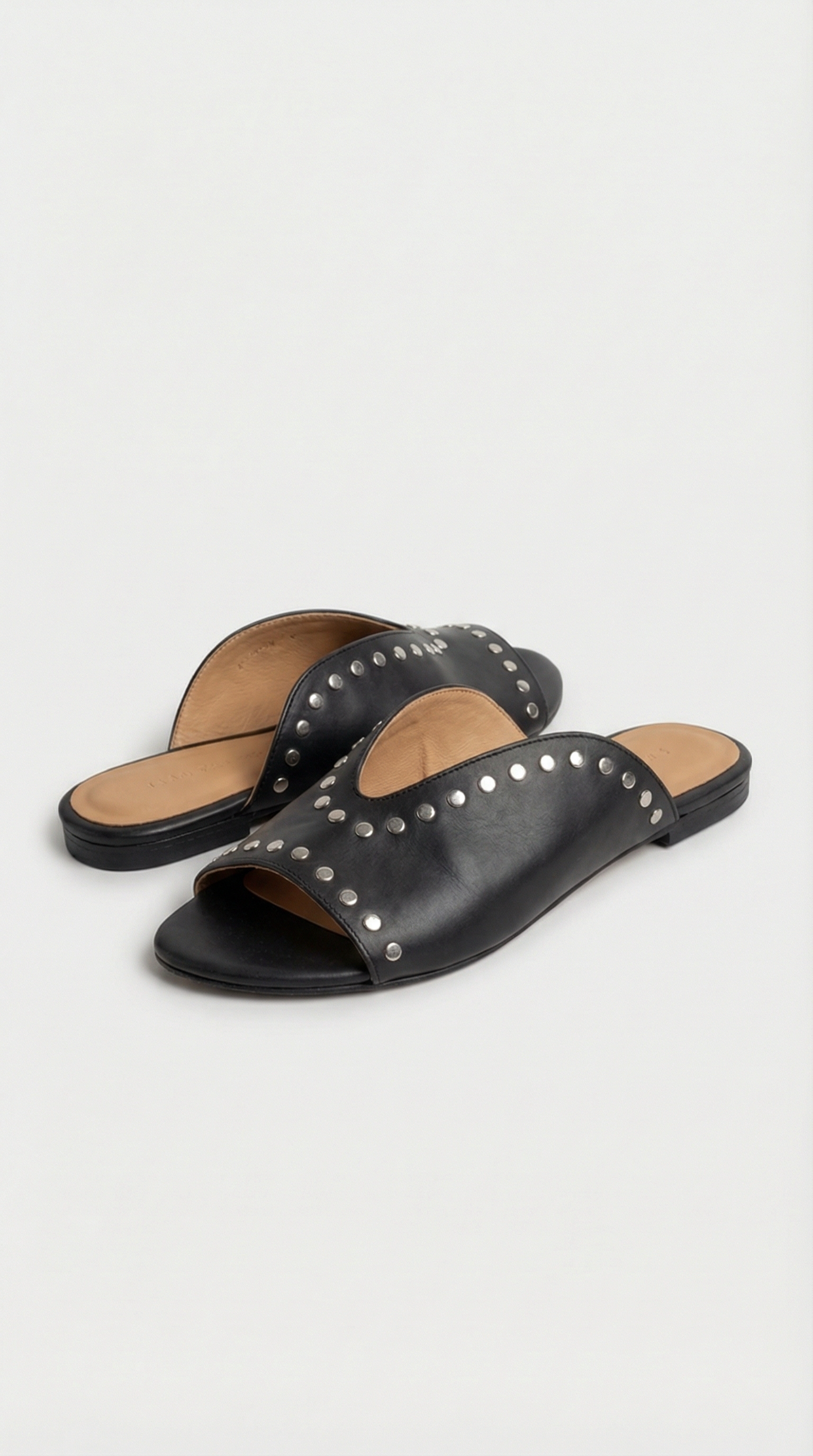 Daro Studded Slipper - Black