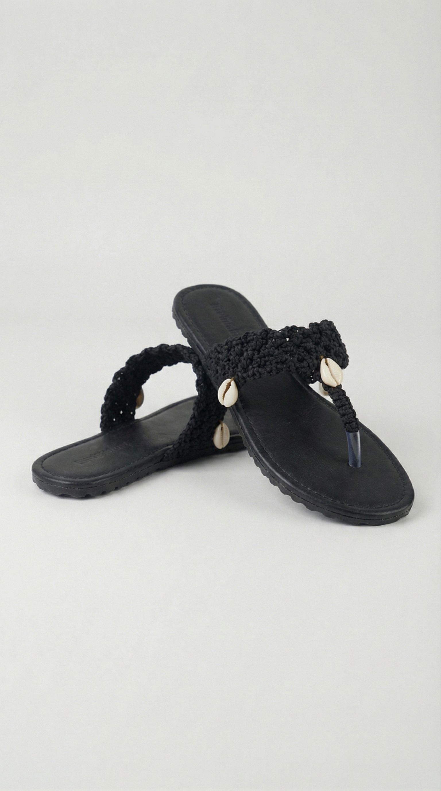 Macarme Shell Slippers - Black